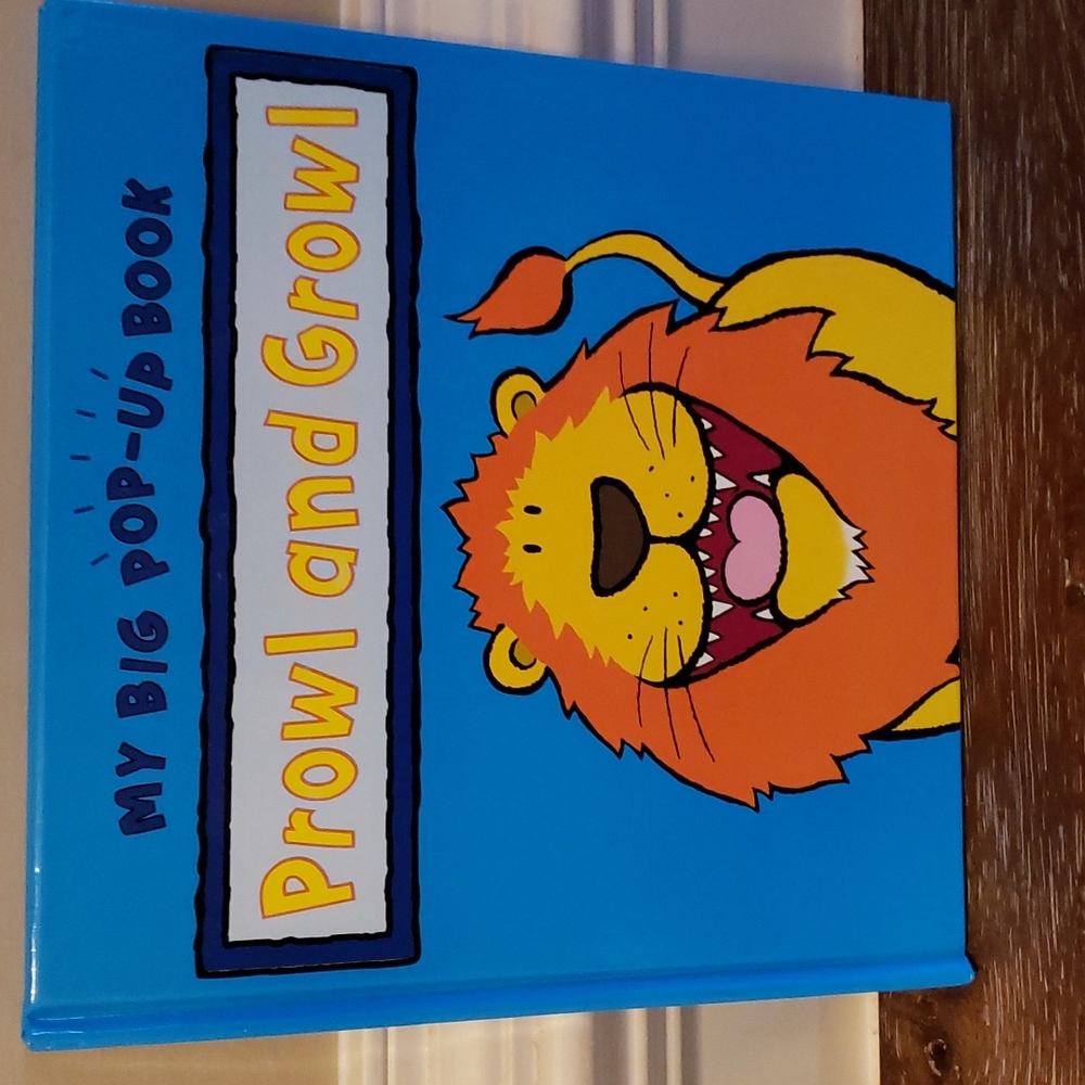 💖HP💖 Vintage! My Big Pop-Up Book "Prowl and Growl"